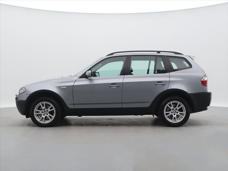 BMW X3 3,0 d 150kW Aut. 4x4 Xenon - fotka 4 z 32