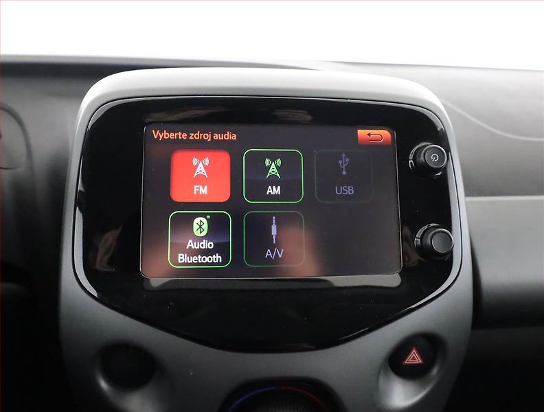 Toyota Aygo (2018) 1.0 VVT-i, Serv.kniha - fotka 11 z 16