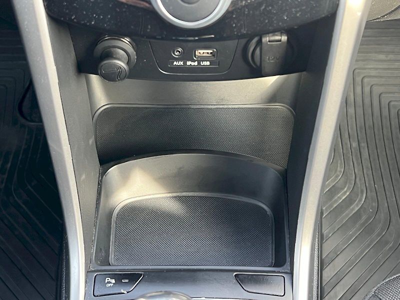 Hyundai i30 (2016) Trikolor 1.6 CRDi 81kW 6° manu - fotka 23 z 27