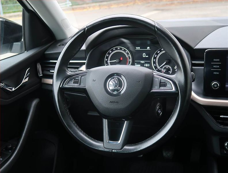 Škoda Scala (2019) Style 1.6 TDI, Serv.kniha - fotka 15 z 23