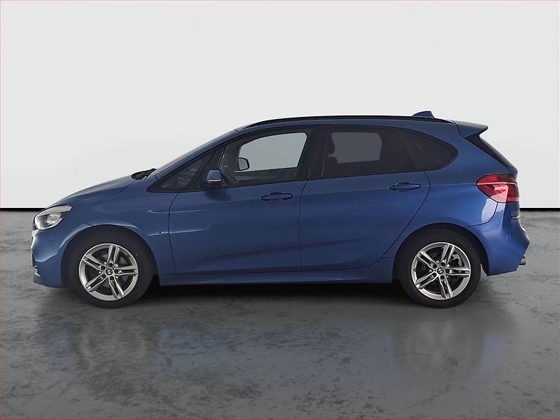 BMW Řada 2 (2018) M Sport 218d Active Tourer - fotka 3 z 18