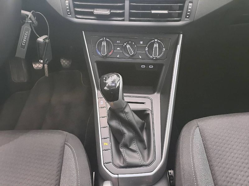Volkswagen Taigo (2022) 1.0 TSI (70kW95k) Life - fotka 12 z 21
