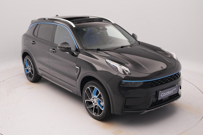 Lynk & Co 01 PHEV DCT AUT 1.maj - fotka 16 z 55