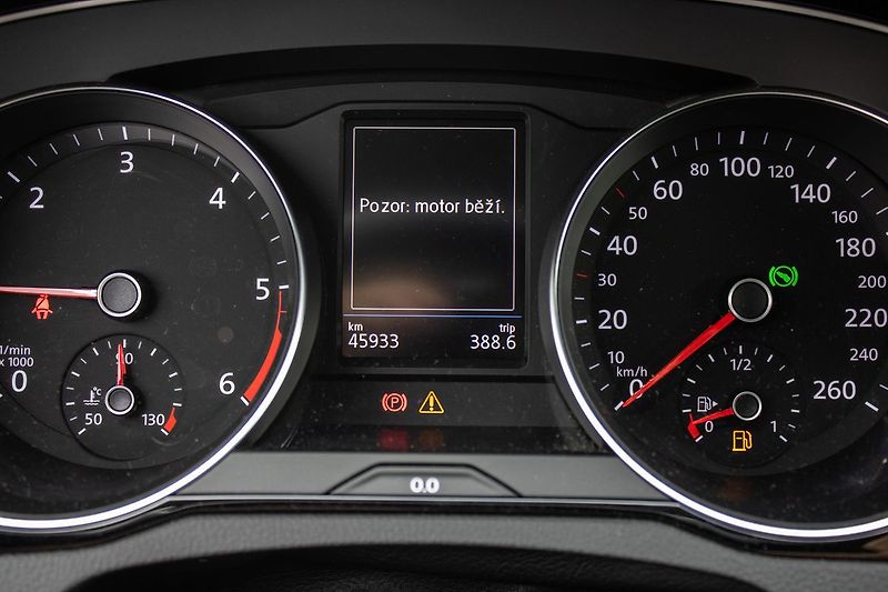 Volkswagen Passat - fotka 14 z 41