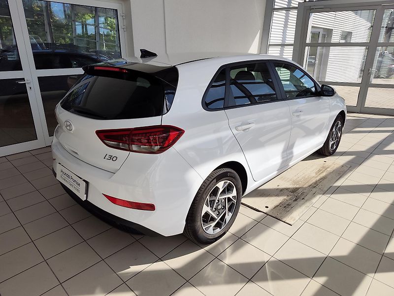 Hyundai i30 (2025) 1.5 DPi 71kW Smart MT - fotka 4 z 21
