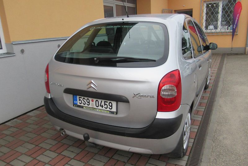 Citroën Xsara Picasso 1.6i 16V AUT.KLIMA TAŽNÉ - fotka 8 z 17