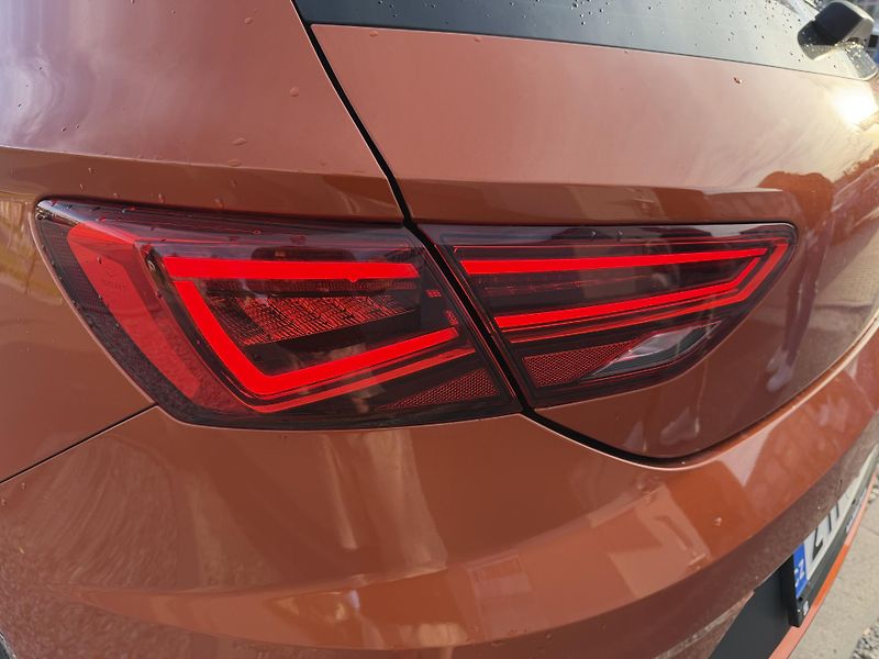 Seat Leon FR 1,5 TSi/96kW - LED,TZ,..... - fotka 56 z 66