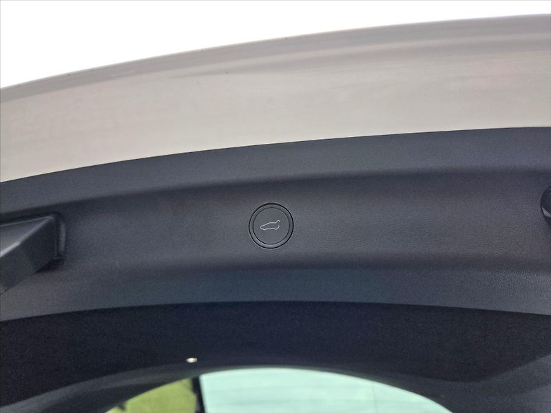 Tesla Model Y 0,0 LFP Ryzen SoH 95% Záruka 1 - fotka 14 z 21