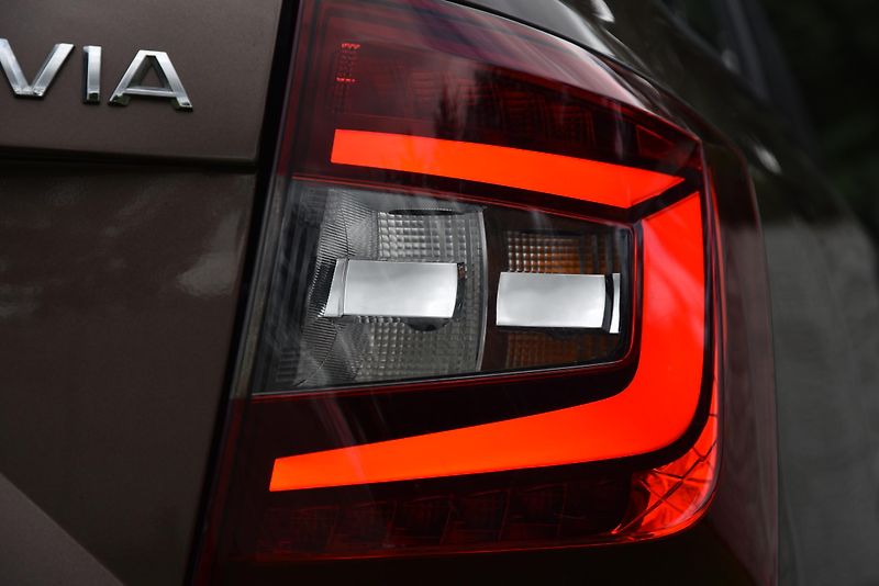 Škoda Octavia 1.5 TSi G-TEC,NAVI,TEMP,TAŽNÉ - fotka 42 z 45