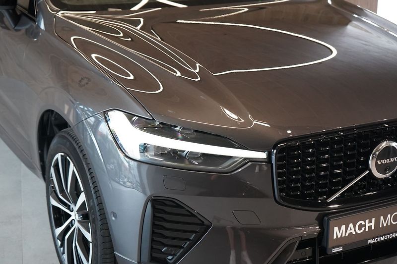 Volvo XC60 B5 AWD Plus Dark, Ventilace - fotka 5 z 46