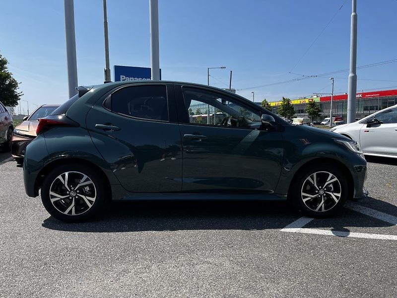 Toyota Yaris 1.5 Hybrid Style ODBĚR IHNED - fotka 5 z 27