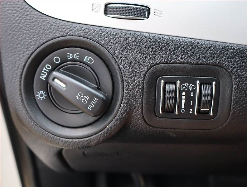 Fiat Freemont (2015) 2.0 MultiJet, 4X4, Automat - fotka 17 z 21
