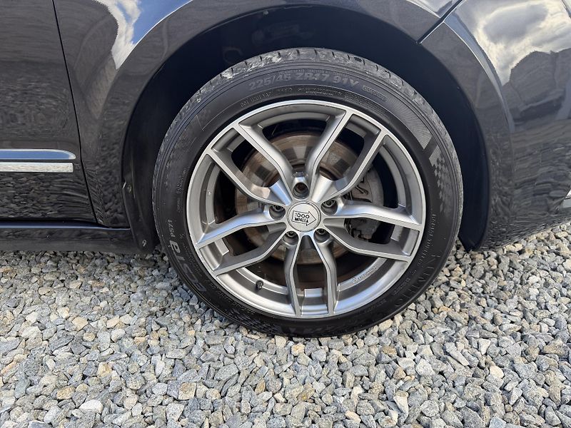 Škoda Superb 2.0TDi 170PS 6R 4x4 0% KOROZE! - fotka 66 z 157