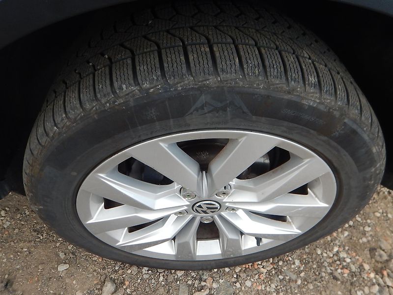Volkswagen Touareg 3.0 TDI V6, 4x4, DSG - fotka 15 z 31