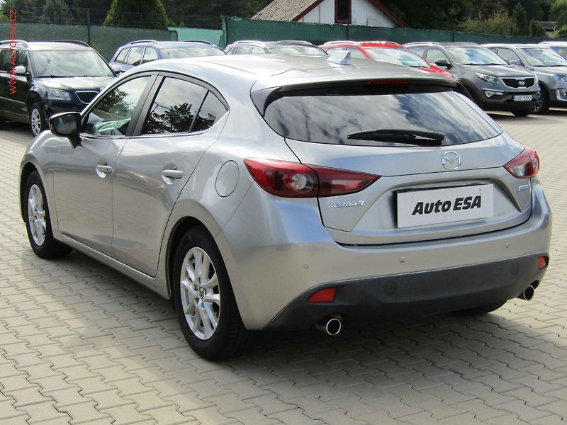 Mazda 3 (2015) 2.0 Skyactiv, 1.maj, navi - fotka 6 z 19