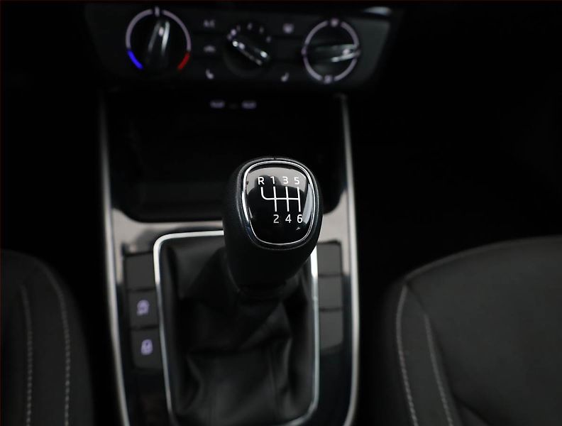 Škoda Fabia (2023) Style 1.0 TSI, ČR,1.maj - fotka 13 z 17