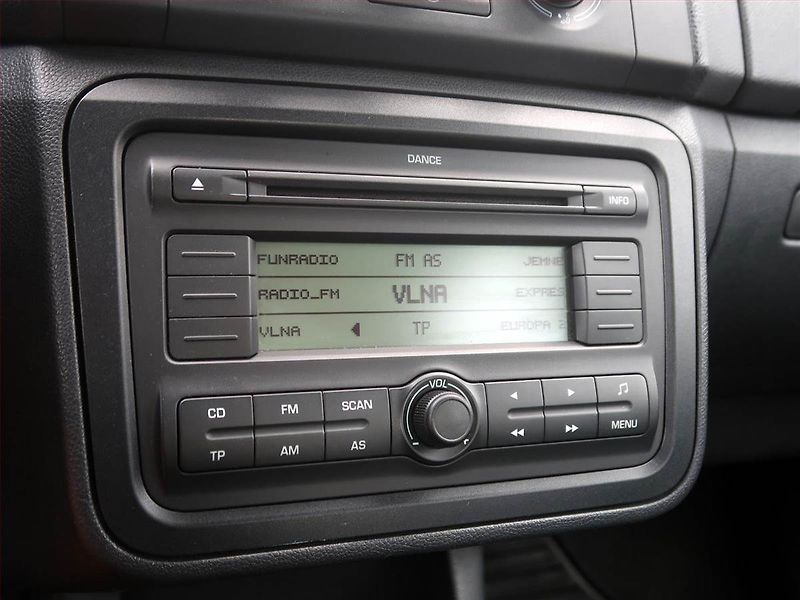Škoda Fabia (2008) Ambiente 1.2 12V - fotka 12 z 13