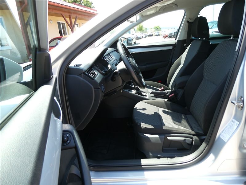 Škoda Octavia 1,4 TSi 103kW DSG 1.majitel - fotka 22 z 41