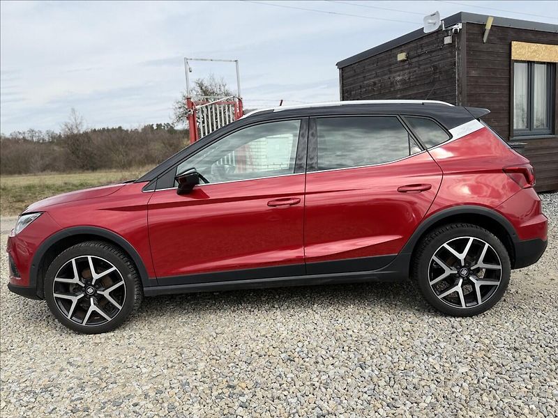 Seat Arona 1,5 FR TSI 110kW NAVI VIRTUAL - fotka 8 z 30