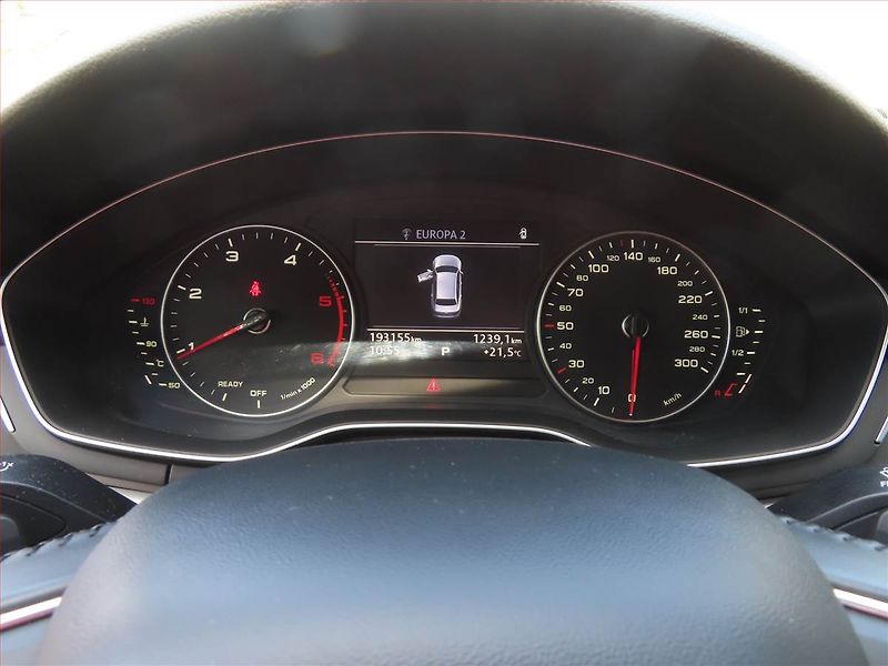 Audi A4 (2016) 2.0 TDI, Automat, Navi - fotka 11 z 19
