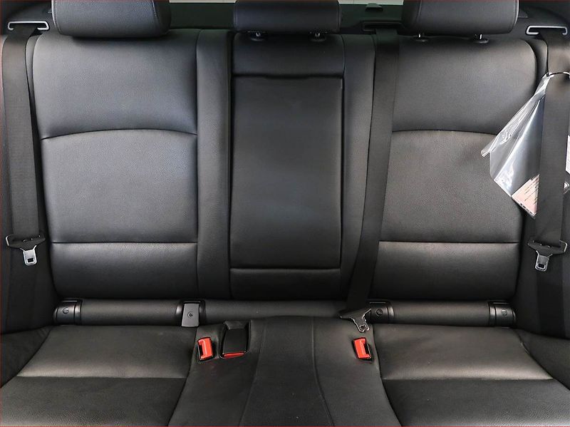 BMW Řada 5 (2016) 520d xDrive, 4X4, Automat - fotka 10 z 20