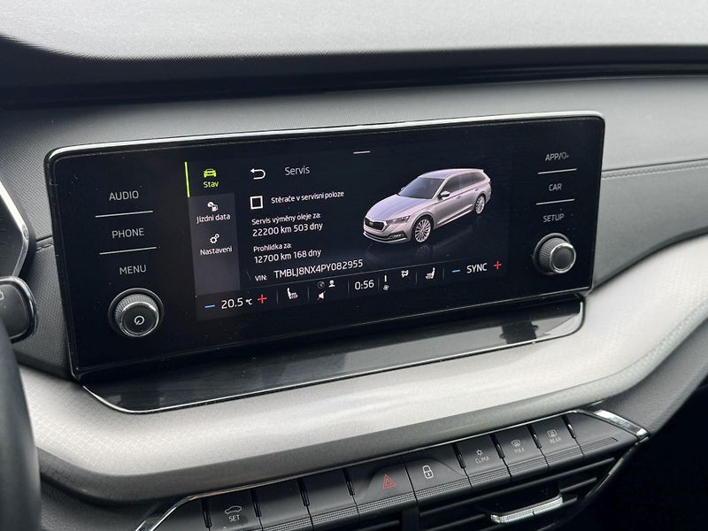 Škoda Octavia 2.0TDI 110kw 4x4 DSG + tažné z - fotka 21 z 46