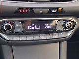 Hyundai i30 (2021) 1.5 T-GDi, Prime, LED, panor - náhled 17