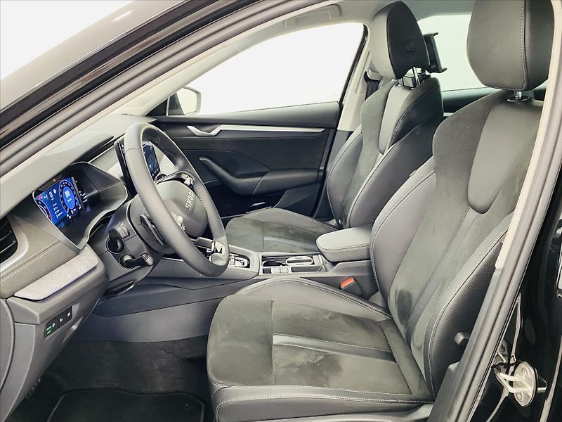 Škoda Octavia 1,5 TSI m-HEV 85kW DSG Top Sel - fotka 5 z 29