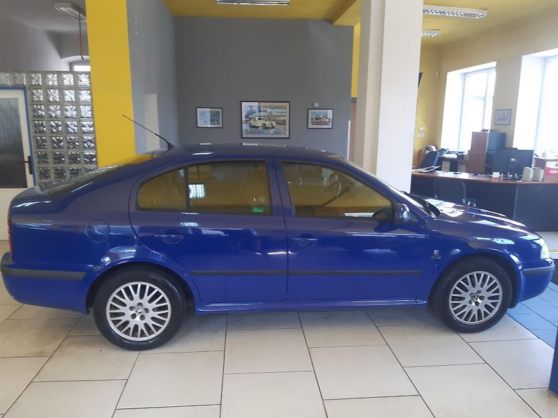 Škoda Octavia 1.9 TDI KLIMA TAŽNÉ - fotka 7 z 17