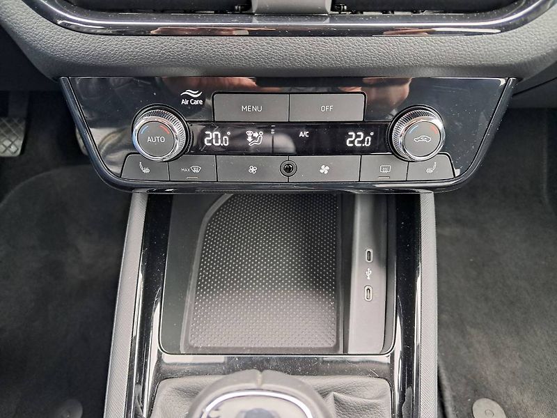 Škoda Scala (2024) SELECTION 130 let  1.0 TSI / 8 - fotka 12 z 29
