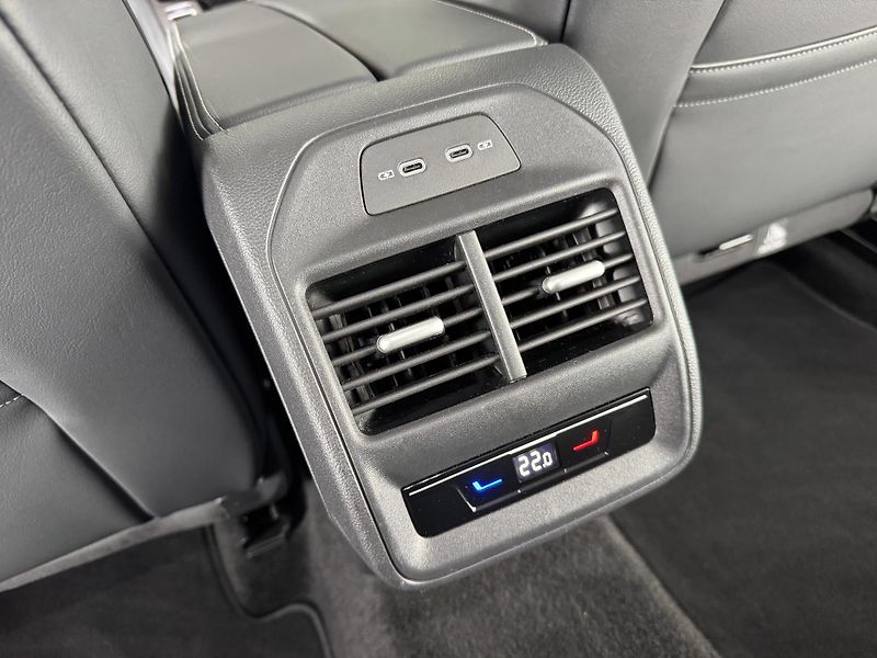 Volkswagen Passat Variant 1,5 eTSI DSG*REZERVACE! - fotka 32 z 41