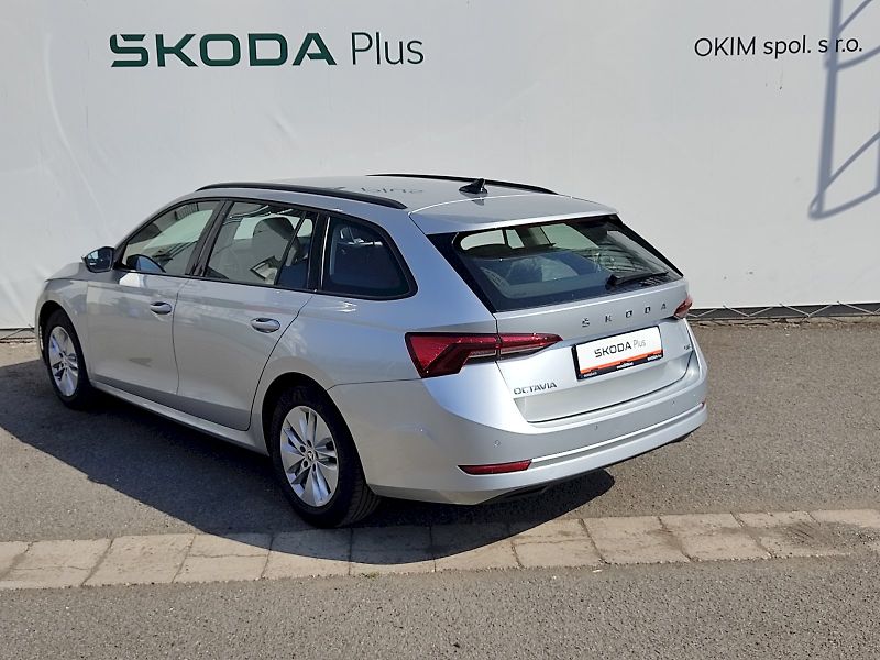 Škoda Octavia (2023) Combi Ambition Plus 2,0 Tdi 11 - fotka 31 z 33