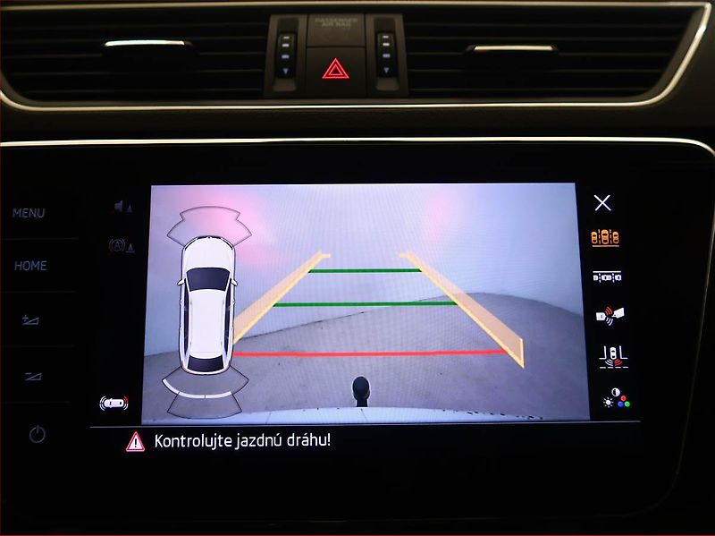 Škoda Superb (2019) 2.0 TDI, Automat, Kůže, Navi - fotka 19 z 19