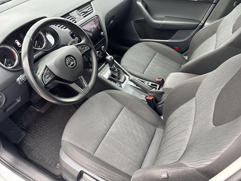 Škoda Octavia (2019) Combi 1.5 TSI G-TEC DSG Style - fotka 7 z 32