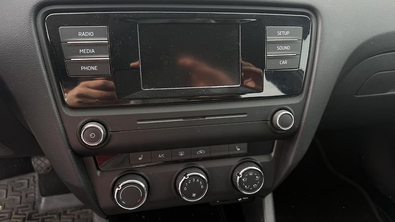 Škoda Octavia (2016) 1.6 TDI 81KW 172 TIS KM  - fotka 16 z 20