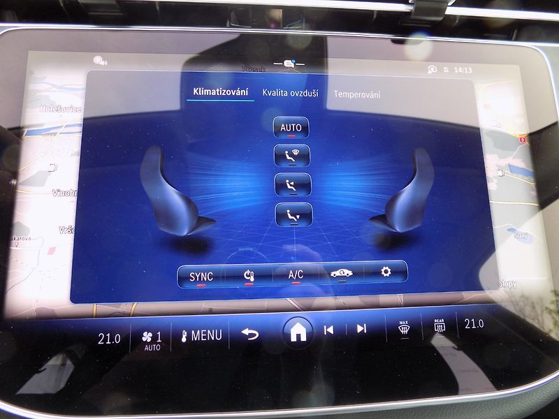 Mercedes-Benz Třídy E (2024) 300de/Digital-Light/Hybrid/ - fotka 36 z 50