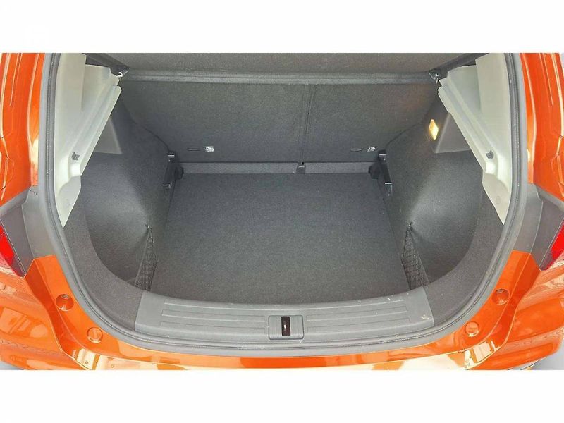 MG ZS Emotion 1,5 78kW MT5/5222 - fotka 18 z 21
