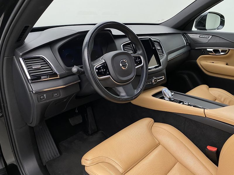 Volvo XC90 B6 AWD INSCRIPTION AUT CZ 7m - fotka 4 z 51