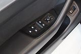 Volkswagen Passat (2020) 2.0TDI DSG Display Matrix - náhled 16