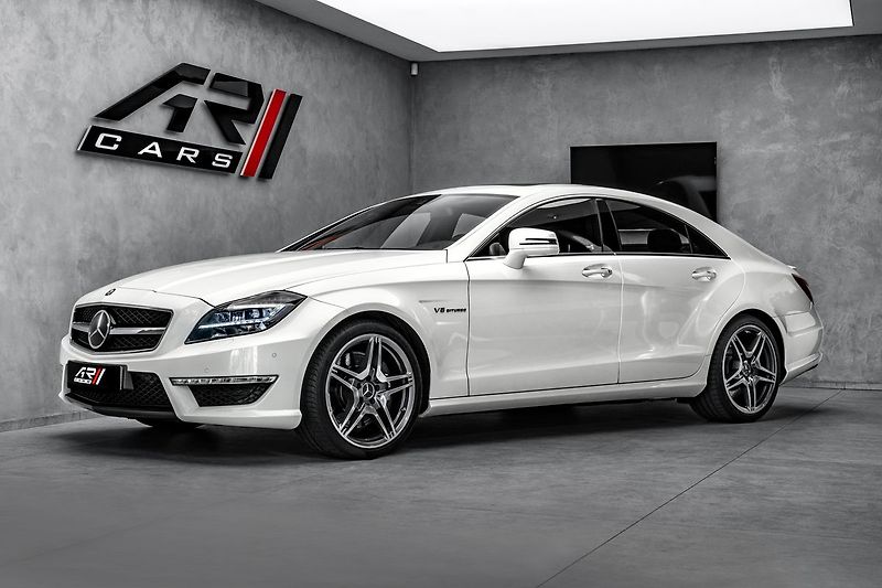 Mercedes-Benz CLS 63 AMG 4M, Designo Carbon H&K - fotografie inzerátu