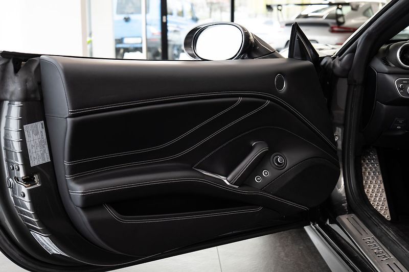 Ferrari California T - fotka 7 z 24