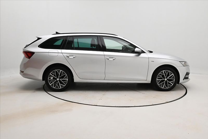 Škoda Octavia 2,0 TDI 110 kW DSG Clever Záru - fotka 4 z 30