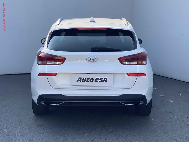 Hyundai i30 (2021) 1.5 TGDi MHEV, 1.maj,ČR - fotka 5 z 20