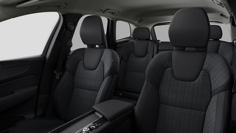 Volvo XC60 (2026) B5 AWD AUT CORE - fotka 9 z 11