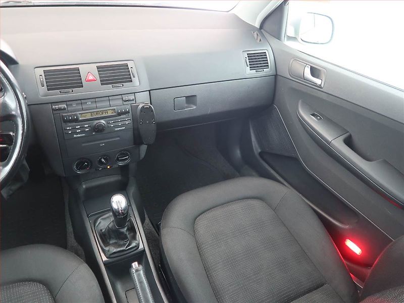 Škoda Fabia (2006) Elegance 1.2 12V, Serv.kniha - fotka 8 z 19