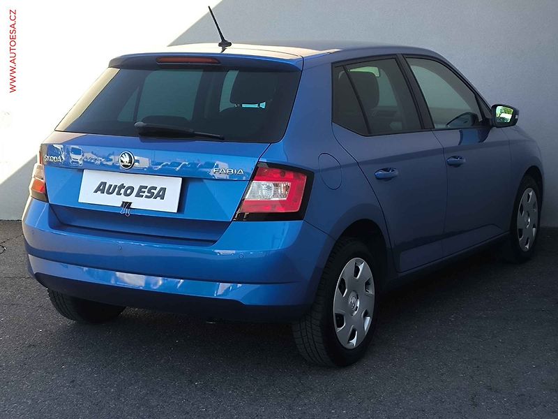 Škoda Fabia (2017) 1.2 TSI, ČR, AC, temp - fotka 4 z 15