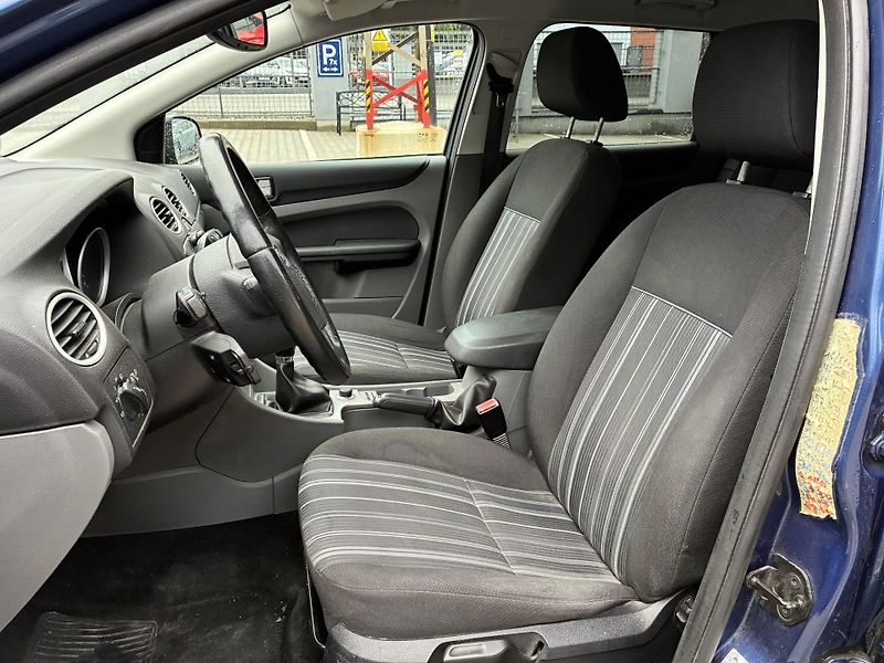 Ford Focus 1,6 TDCi-66kW,KOMBI,KLIMA,ALU - fotka 11 z 20