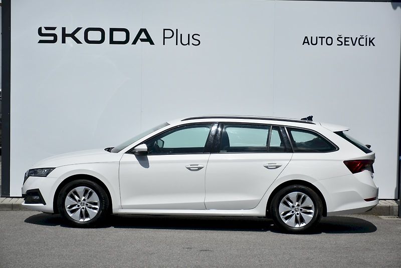 Škoda Octavia (2022) Ambition 1.5 TSI 110 kW - fotka 12 z 31