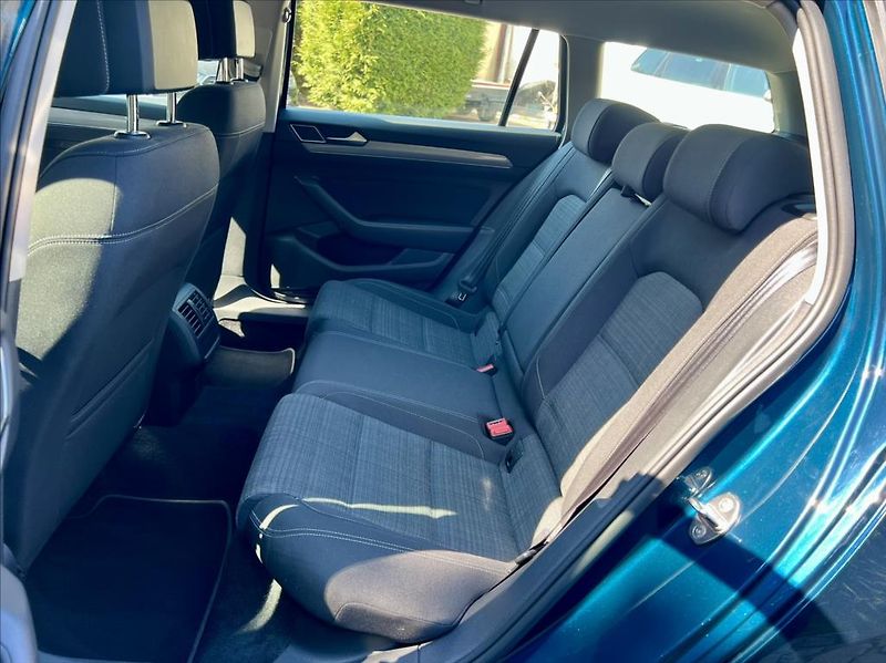 Volkswagen Passat 2,0 TDi DSG BUSINESS záruka - fotka 12 z 42
