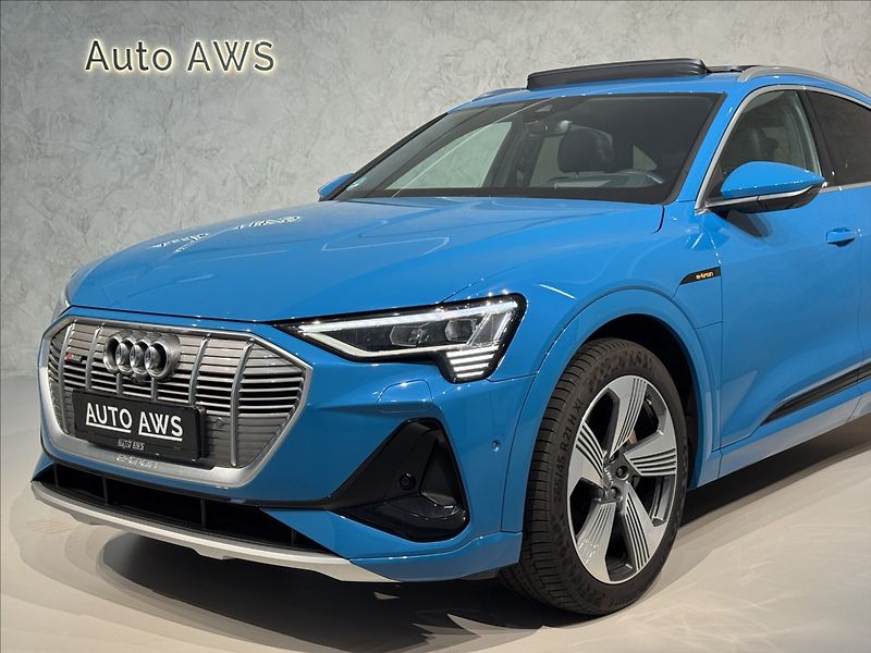 Audi e-tron 55  300kW Sportback S-Line LED - fotka 6 z 46